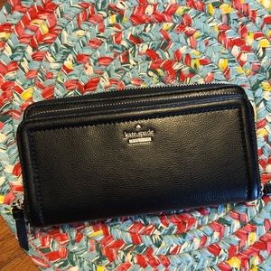 LIKE NEW Kate Spade Black Wallet